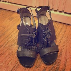 Donald J. Pliner in brown